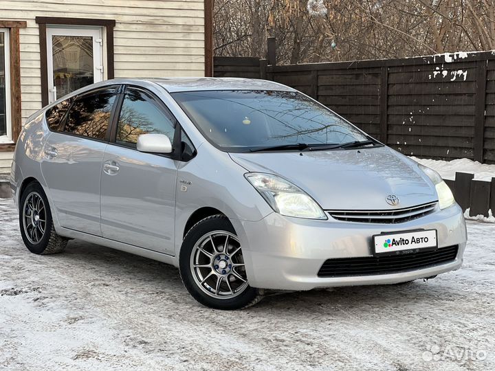 Toyota Prius 1.5 CVT, 2011, 166 000 км