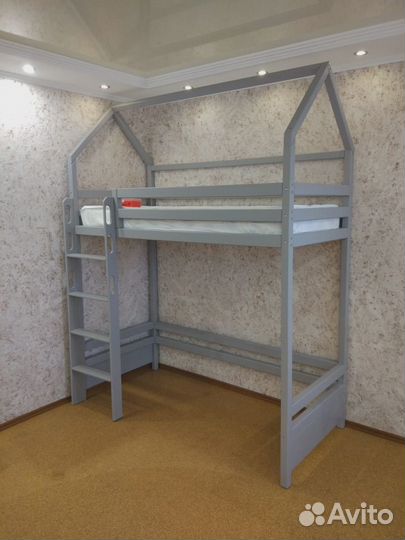Детская кровать чердак домик