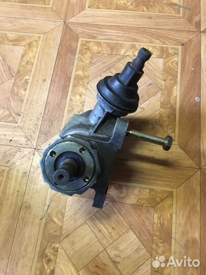 Рулевой редуктор угловой Nissan Largo