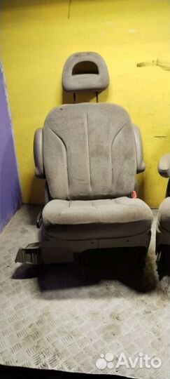 Салон (комплект сидений) ChryslerVoyager 42004