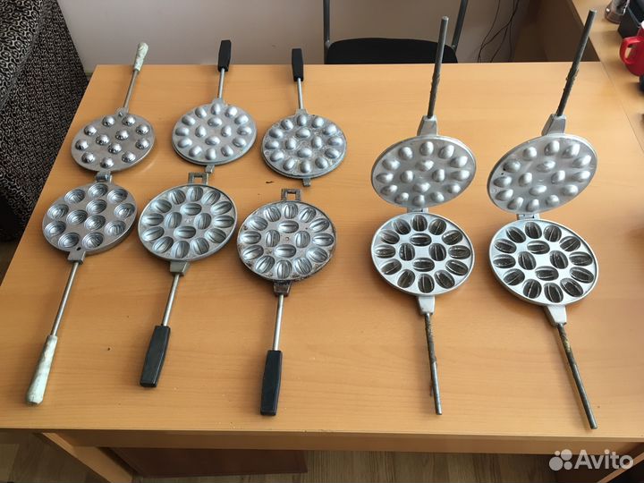 Контейнер.Весы.Формы для выпечки, орешки