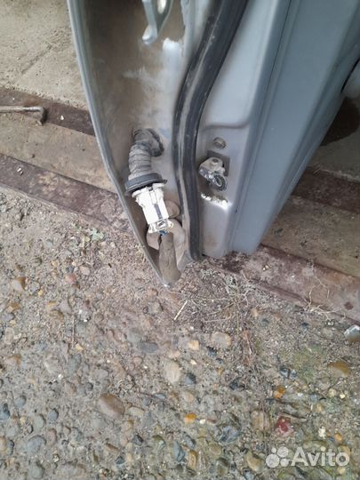 Дверь задняя и передняя chevrolet lacetti седан
