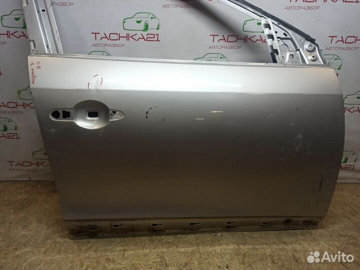 Дверь передняя правая Renault Megane 3 (2009-2016)