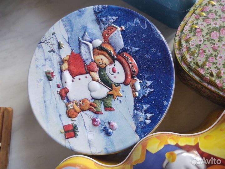 Железные коробки для сыпучих продуктов или чая