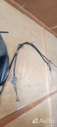 Тросики ручника на эскудо трех дверого