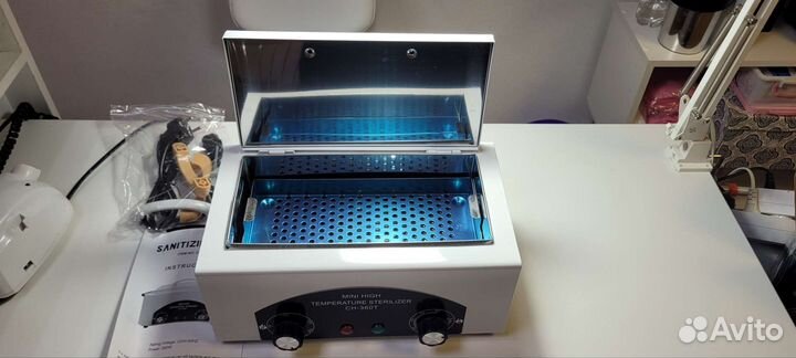 Новый стерилизатор для маникюрных инструментов