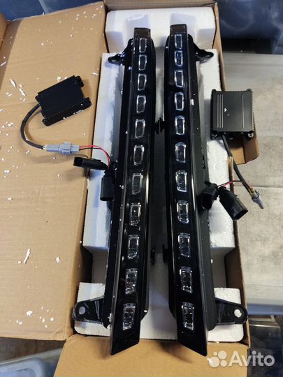 Дхо поворотник бампера бегущий Audi Q7 4L дорест