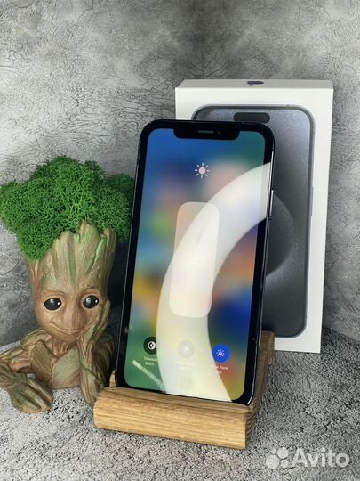 iPhone xr 128gb в корпусе 15 pro новый