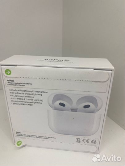 Наушники Apple AirPods 3 Lightning Charging Case