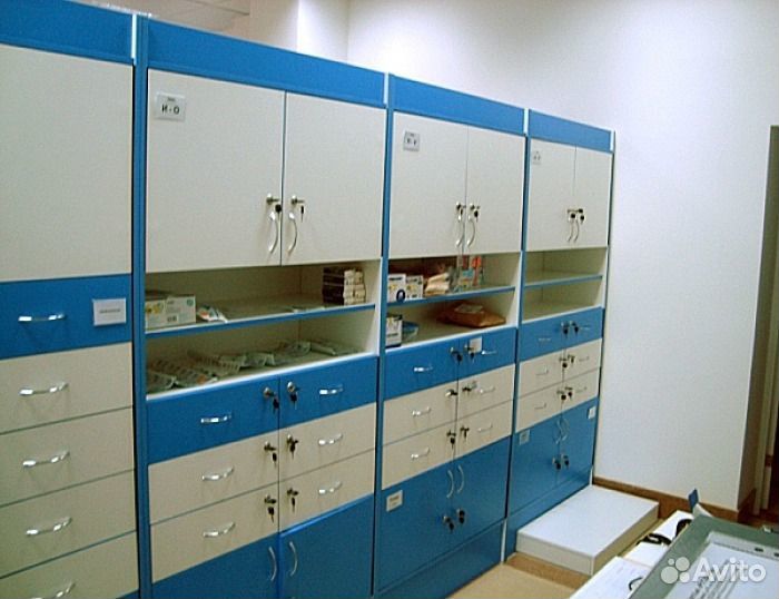 Аптечная Мебель (стеллажи, прилавки)