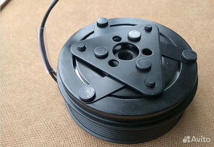 Шкив кондиционера VW Polo Sed Rus