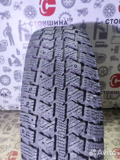 Шина б/у 205/70 R15C Viatti Vettore Inverno V-524