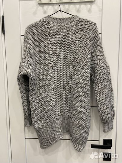 Свитер женский