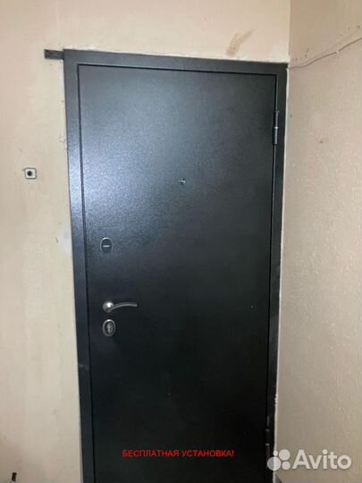 Толстая входная дверь с отличной шумоизоляцией
