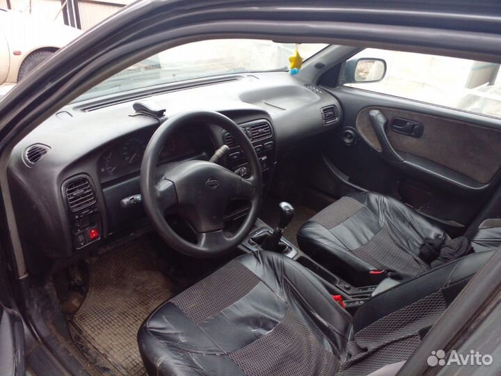 Разбор Nissan Primera P10,2.0,седан, хэтч, 1994 г