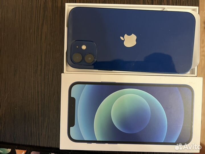 iPhone 12, 64 ГБ