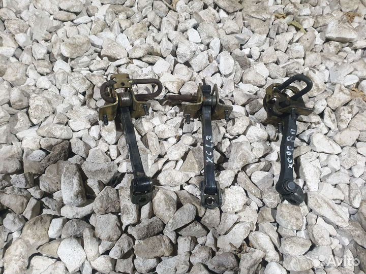 Ограничитель двери Volvo XC90 Вольво