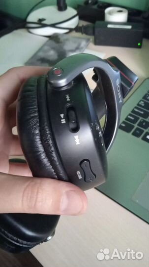 Наушники-плеер Sony Walkman NWZ-WH303