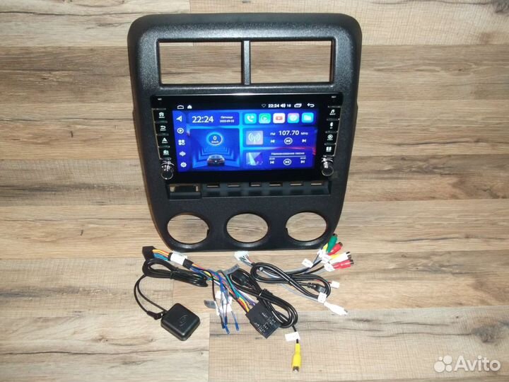 Магнитола LADA Niva Legend Android с крутилками