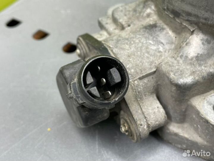 Дроссельная заслонка Honda Inspire UA2 G25A 1996