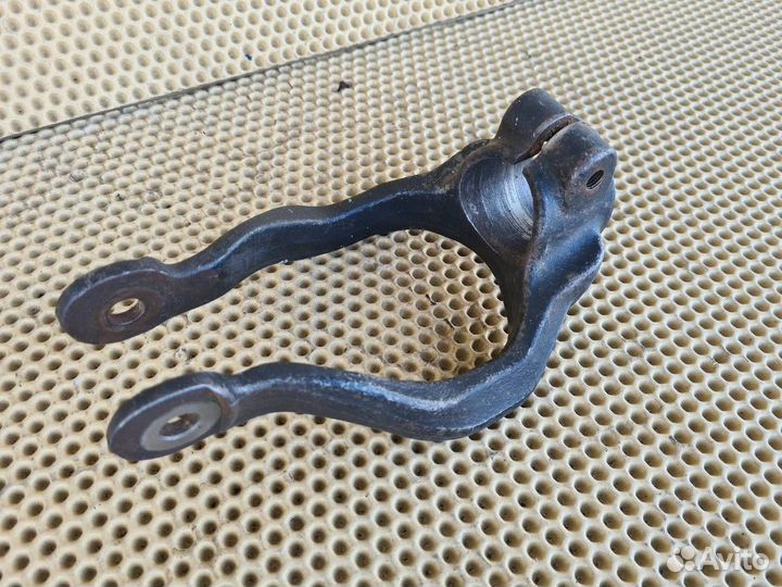 Вилка амортизатора (опора) передняя Infiniti G35