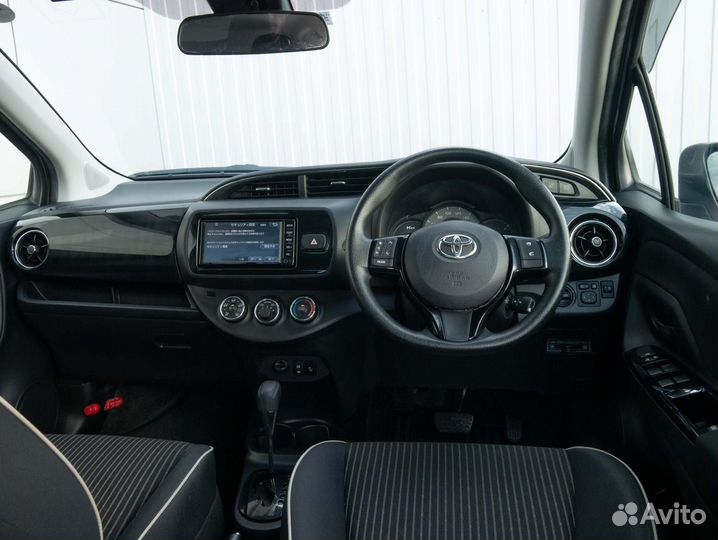 Toyota Vitz 1.0 CVT, 2018, 69 368 км