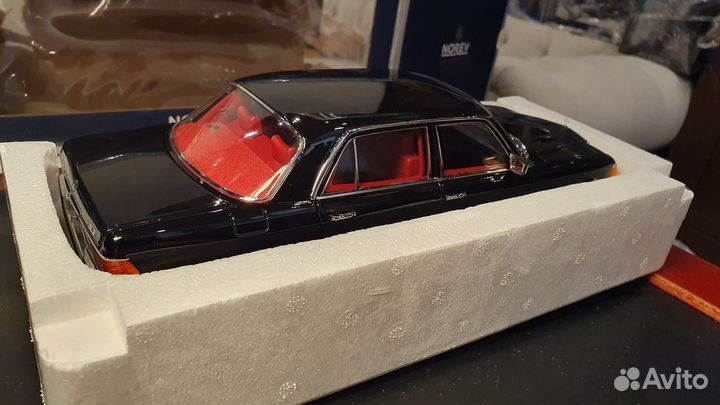 1:18 Norev Mercedes 450 SEL W116 Black