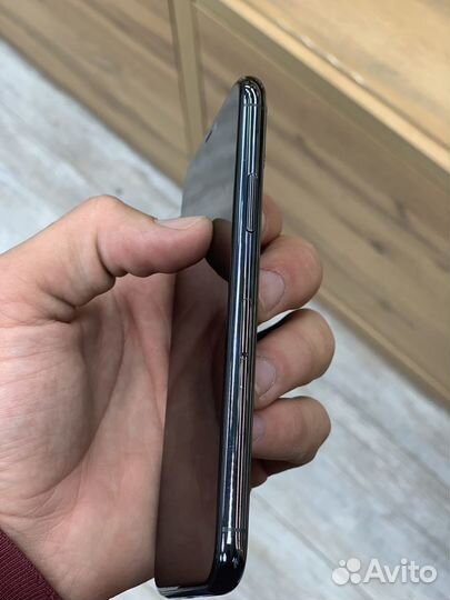 iPhone 11 Pro, 64 ГБ