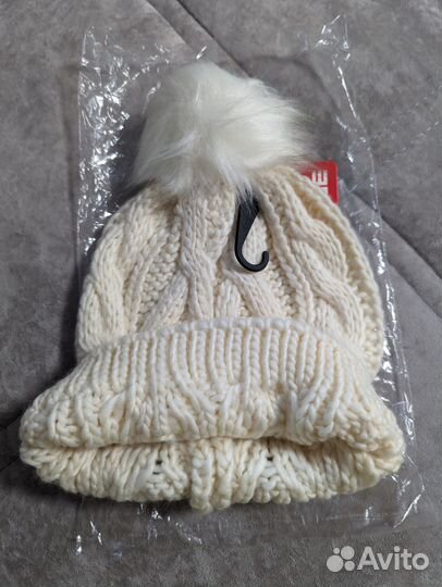 Шапка твоё новая бежевая