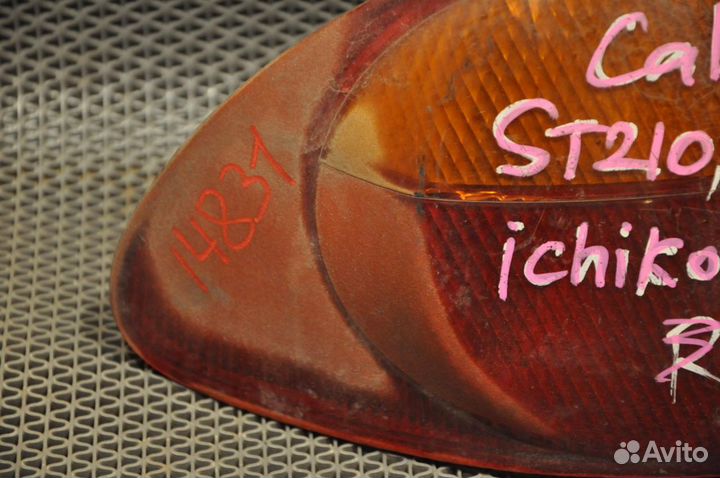 Фонарь задний левый toyota caldina ST210G