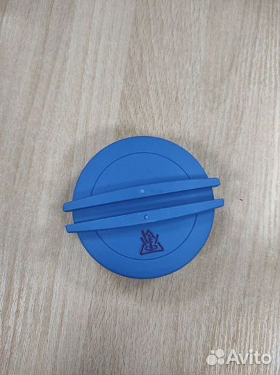 Крышка расширительного бачка VW Polo,Skoda Rapid