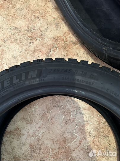 Michelin X-Ice North 4 235/45 R18
