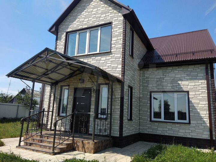 Коттедж 181,3 м² на участке 35 сот.