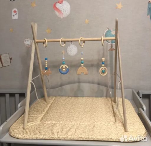 Деревянная стойка для подвесов