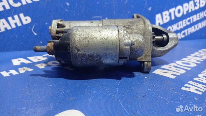 Стартер Opel Astra H хэтчбек Z16XER 2009