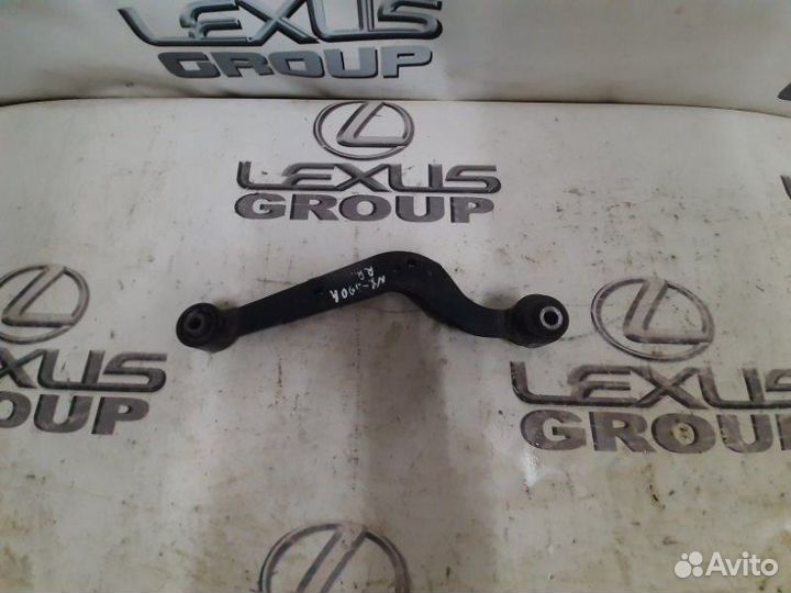 Рычаг подвески задний правый Lexus Nx300H AYZ15L