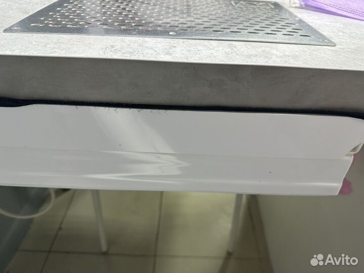 Встроенная вытяжка для маникюра airking