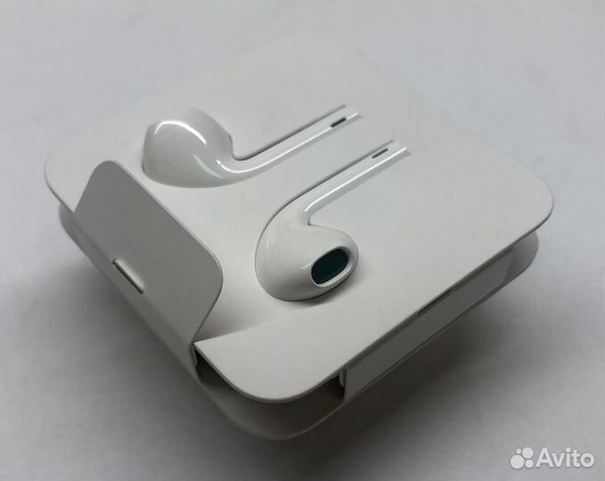 Проводная гарнитура Apple EarPods Lighting
