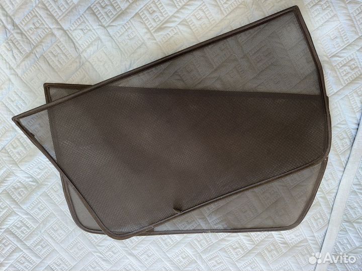 Магнитные рамки largusдля передних стекол