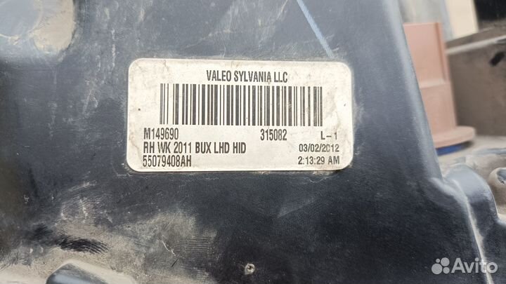 Фара Jeep grand cherokee wk2