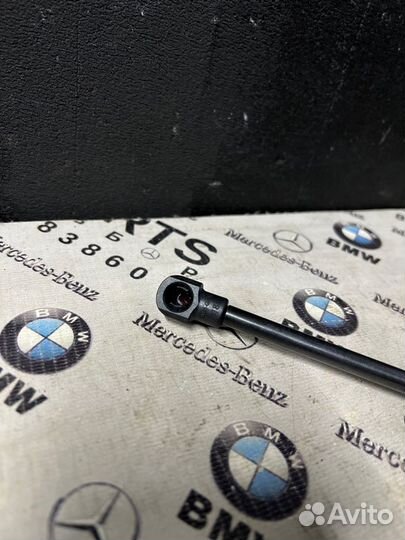 Амортизатор капота передний Bmw 3-Series E46 M43