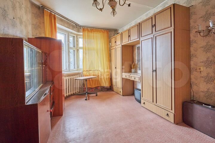 2-к. квартира, 53 м², 4/10 эт.