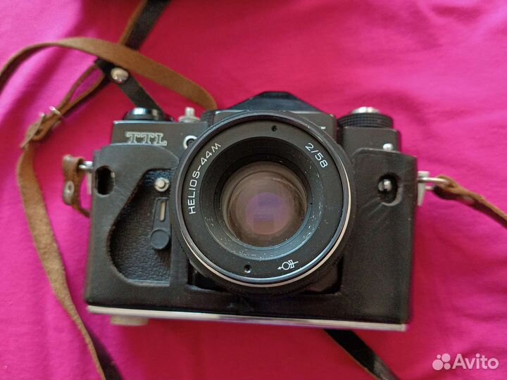 Пленочный фотоаппарат зенит