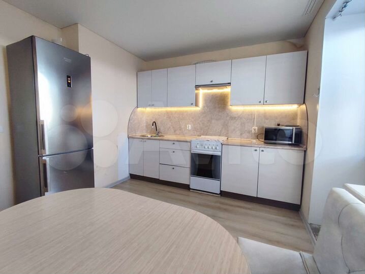 2-к. квартира, 56 м², 10/10 эт.