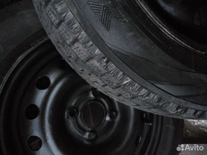 Yokohama Ice Guard 5 IG50 A 175/70 R14