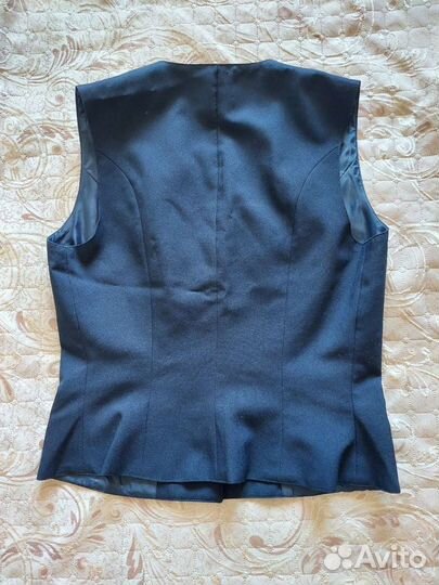 Школьная жилетка