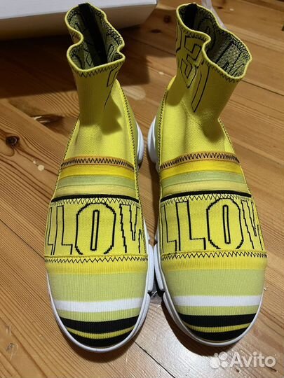 Женские кроссовки msgm