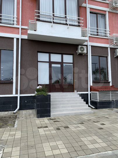 2-к. квартира, 68 м², 1/5 эт.