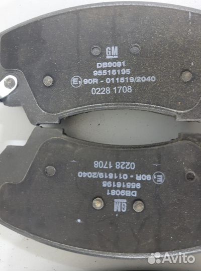 Колодки тормозные передние Астра J