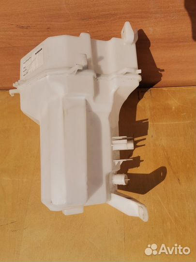 Бачок омывателя Nissan X-Trail (T32) (2014 - н. в)